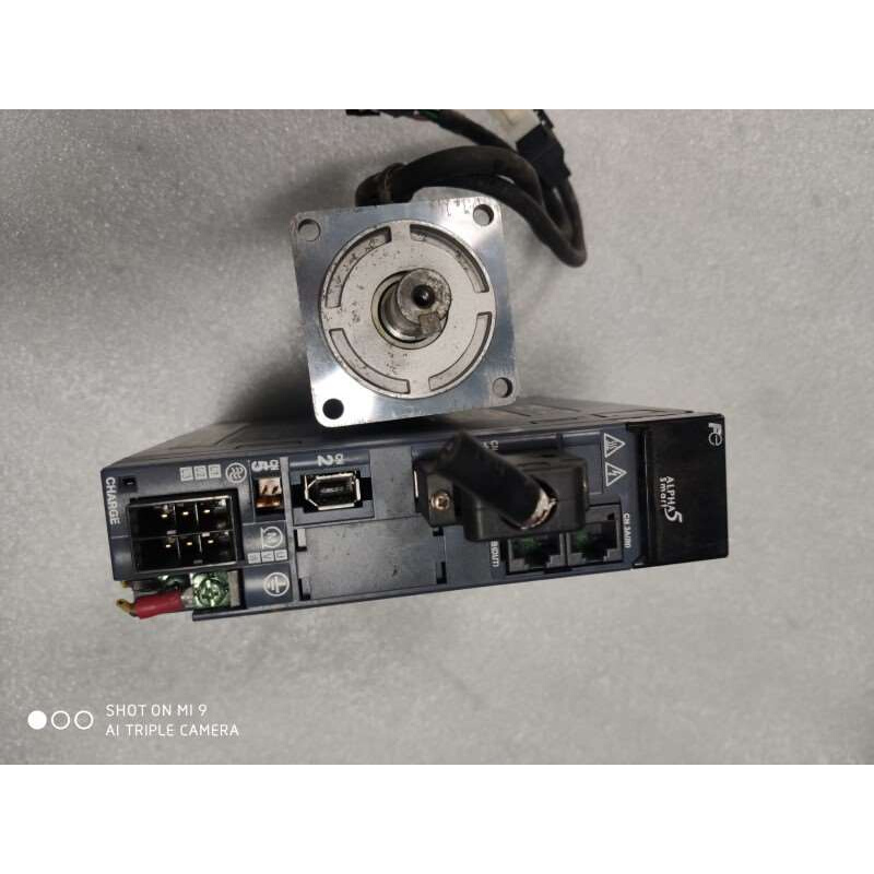 拍前询价：二手拆机富士400瓦配套带刹车RYH401F5-VV2G