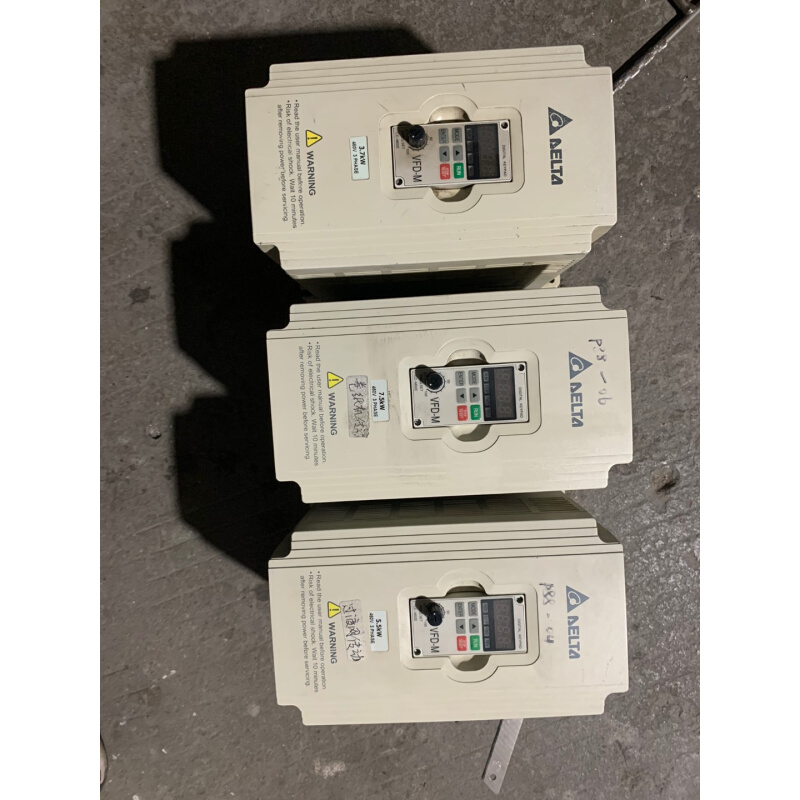 拍前询价：[议价]台达变频器7.5KW（VFD075M43A）1台，5.5KW