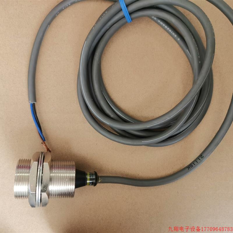 拍前询价:E2EY-X8C1-M1 E2EY-X4C1-M1J  E2EY-X8B1-M1