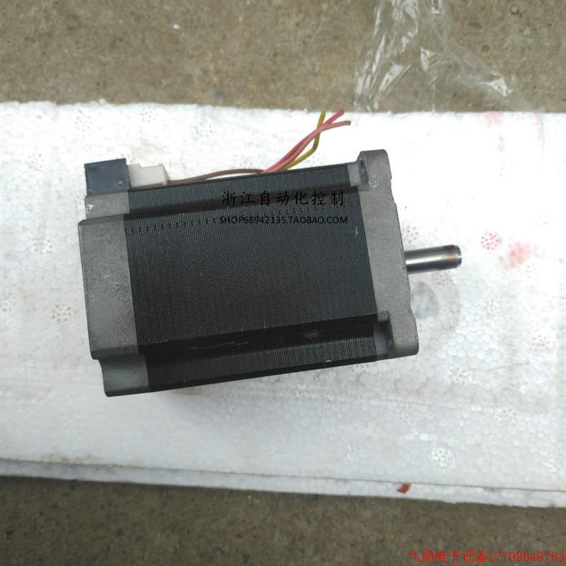 拍前询价:Y09-59D3-5001日本 马达 扭力2.8N.m 60步进电机