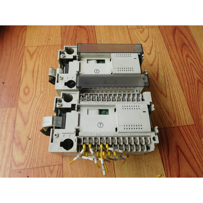 拍前询价：二手拆机三菱扩展模块FX2N系列 FX2N-32ET 实物图询价