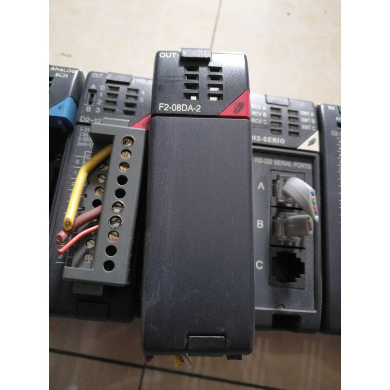 拍前询价：二手实拍图 光洋 KOYO PLC模块 F2-08DA-2 原装拆机实