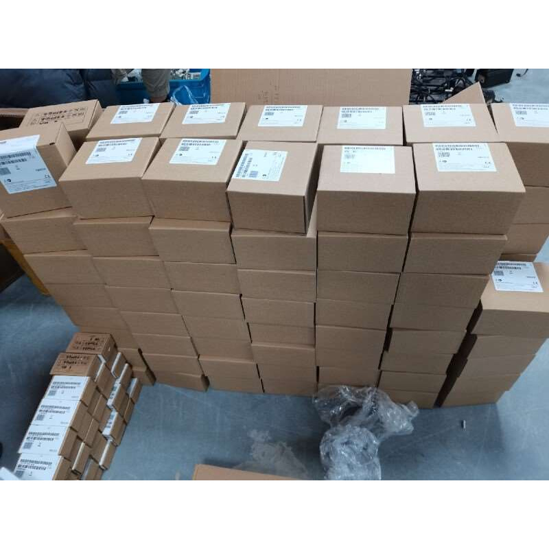 拍前询价：6ES7288-3AE04-0AA0PLC未