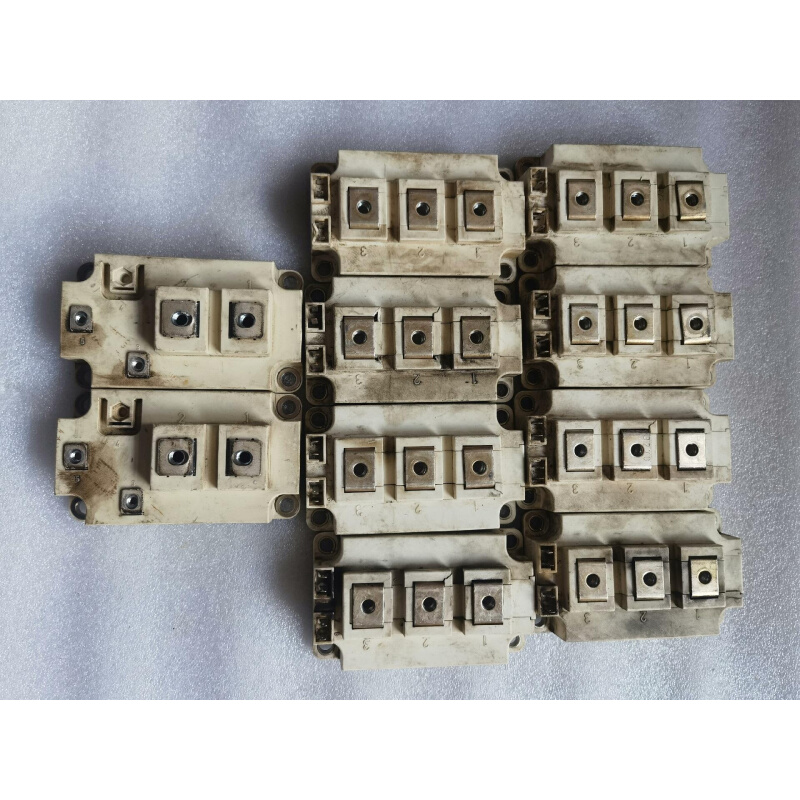 拍前询价：SKM500GA123D模块有2个，1个有破损询价为准