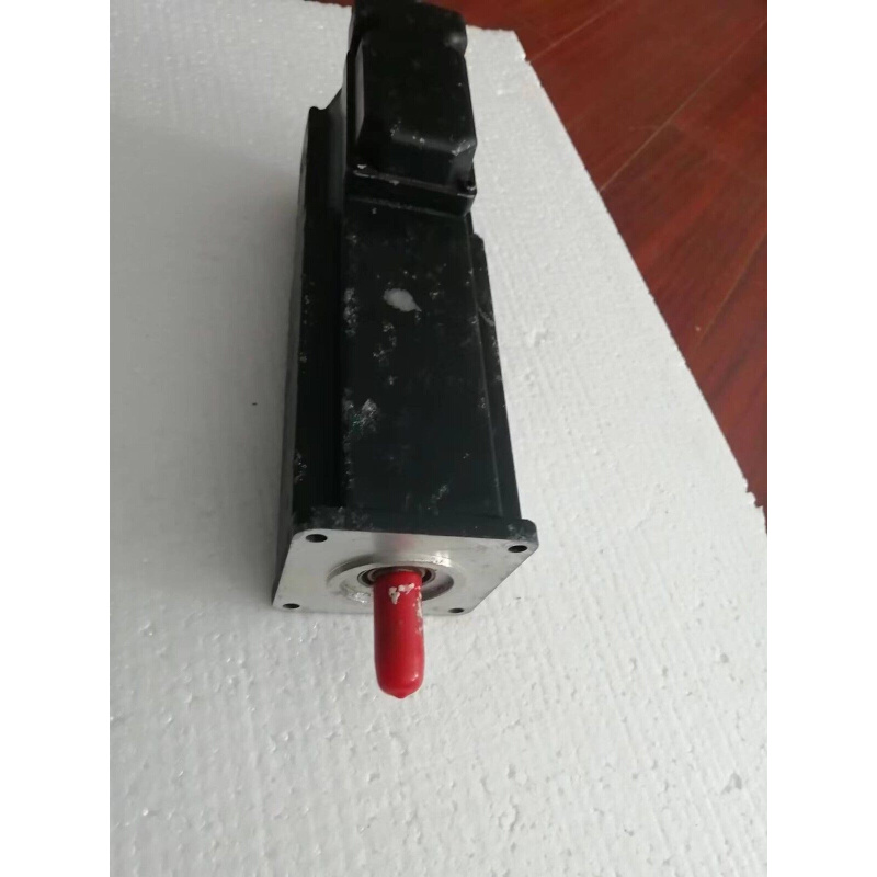 拍前询价：（议价）力士乐伺服电机MKD041B-144-KP0-KN工程剩余现