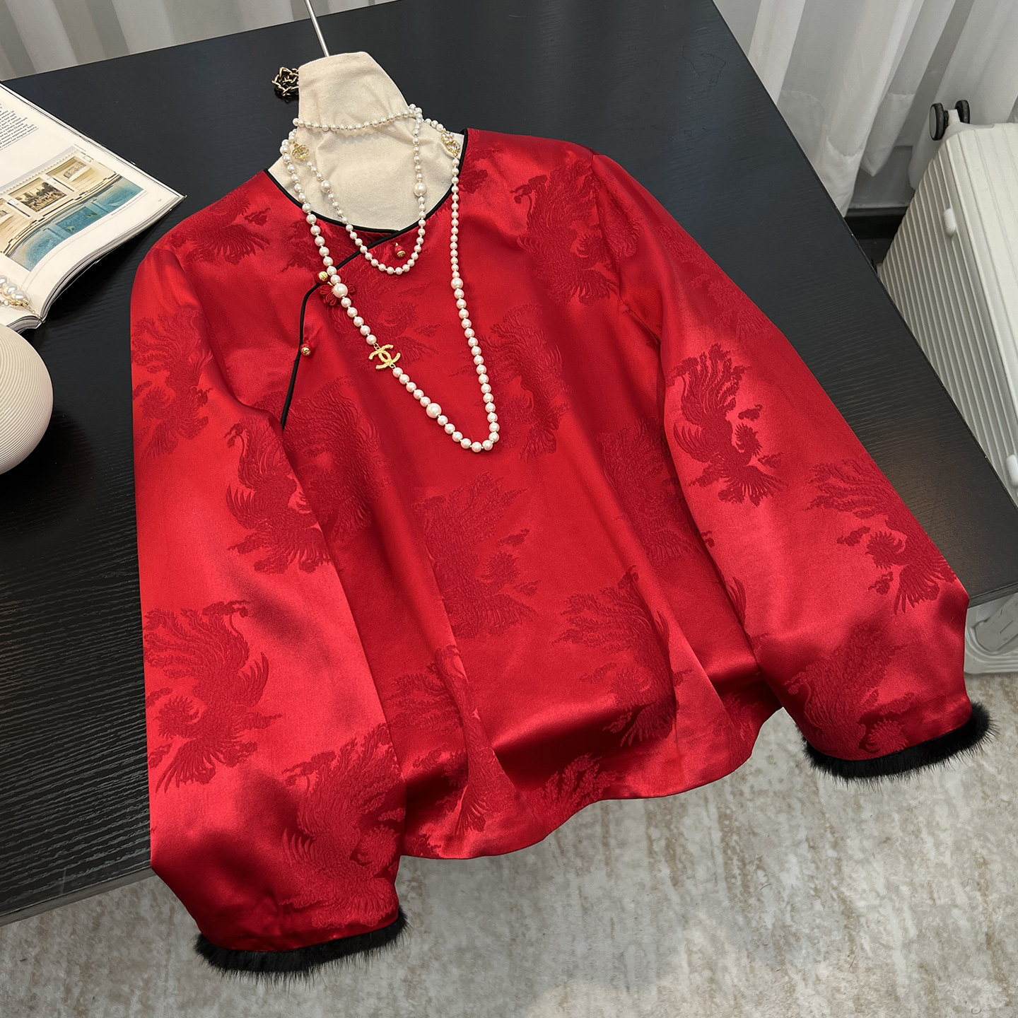 新中式风红色真丝衬衫女2025秋冬季复古龙纹提花长袖休闲气质上衣,女装/女士精品,衬衫,淘宝优惠券,粉丝福利购,淘宝优惠卷