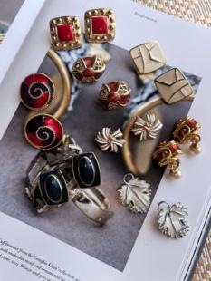 Vintage/复古首饰monet/trifari中古珐琅耳夹