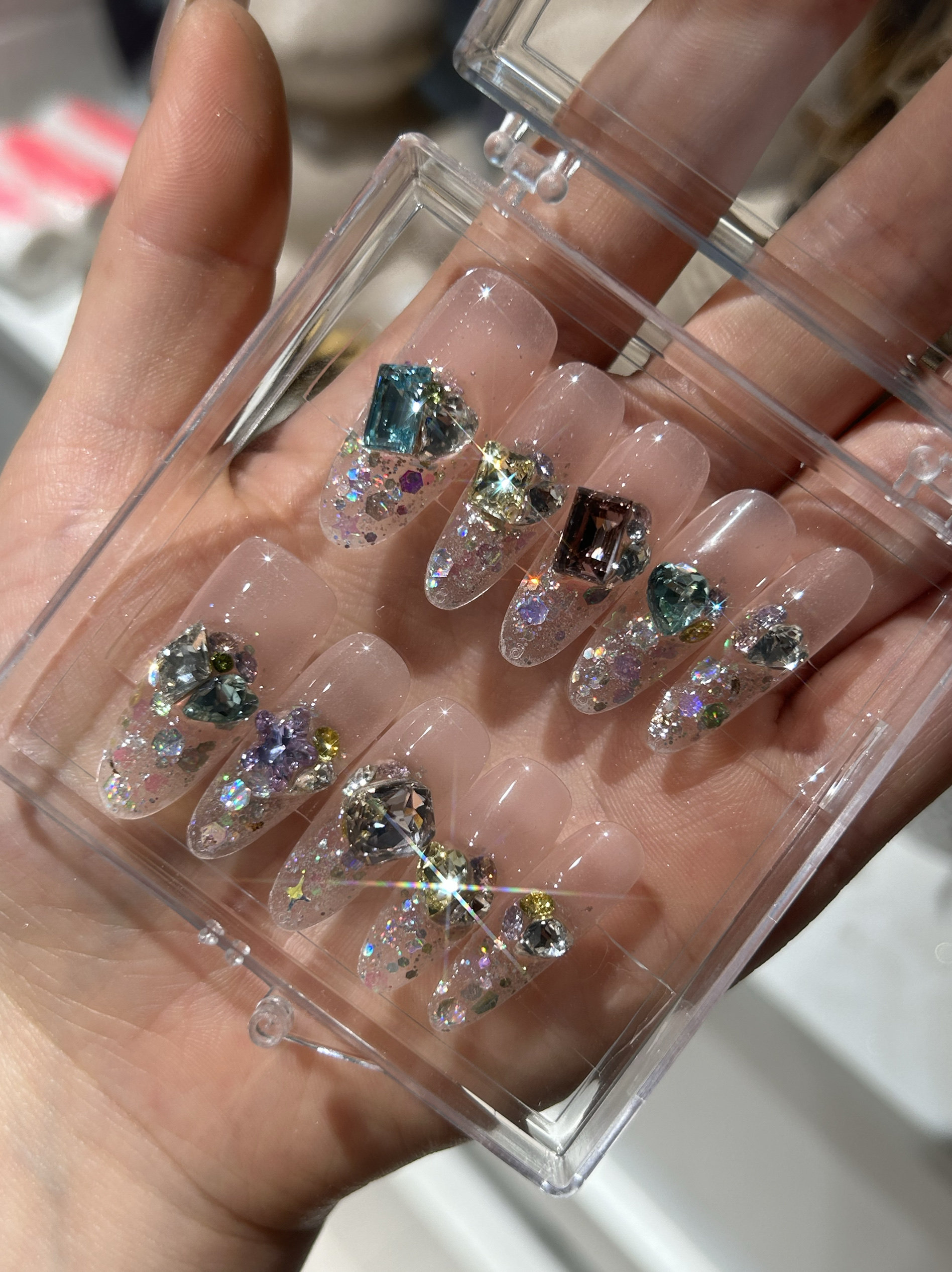 彩钻糖果汽水夏日爆闪亮片显白纯手工制作穿戴甲可拆卸