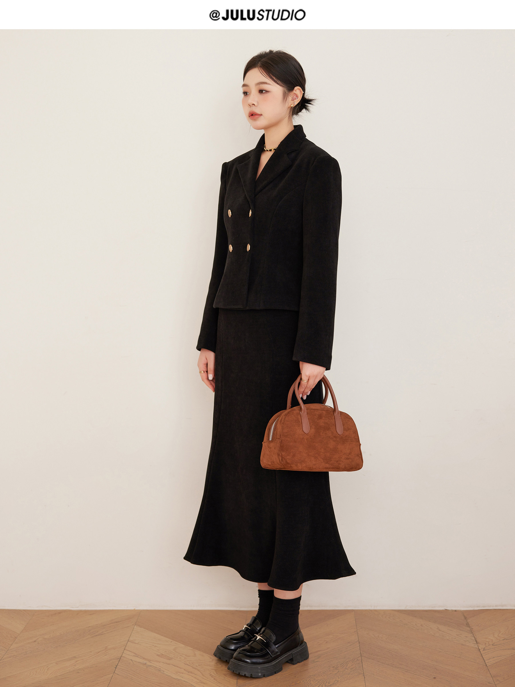 JULU STUDIO 사랑의 불시착 약간 굵은 MM 코듀로이 골드 버클 슈트 피쉬테일 스커트 플러스 벨벳 슈트