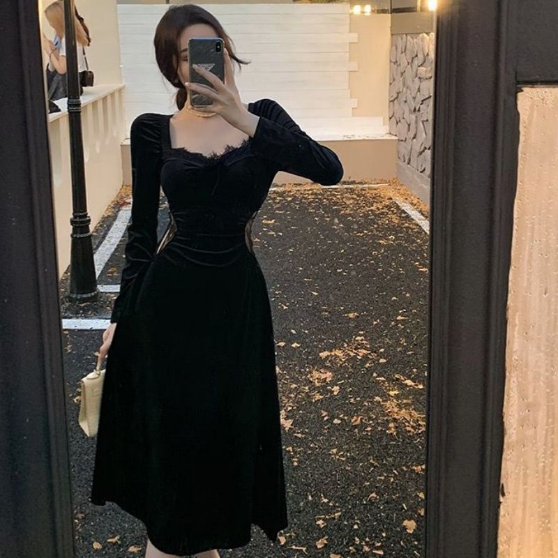 法式气场强大女装礼服裙高端轻奢小众复古黑色丝绒连衣裙秋冬新款