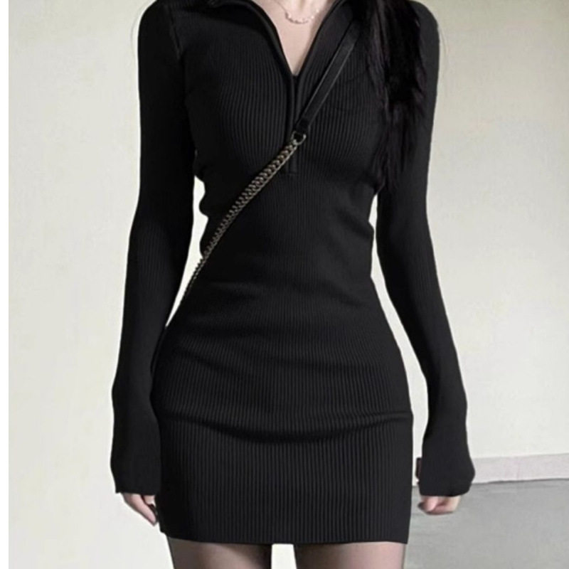 早秋装2025新款针织黑色连衣裙子女秋冬毛衣大衣内搭打底包臀小妈,女装/女士精品,大码内搭,淘宝优惠券,粉丝福利购,淘宝优惠卷