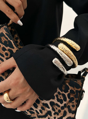 欧美跨境时尚ins风金属水滴抱抱