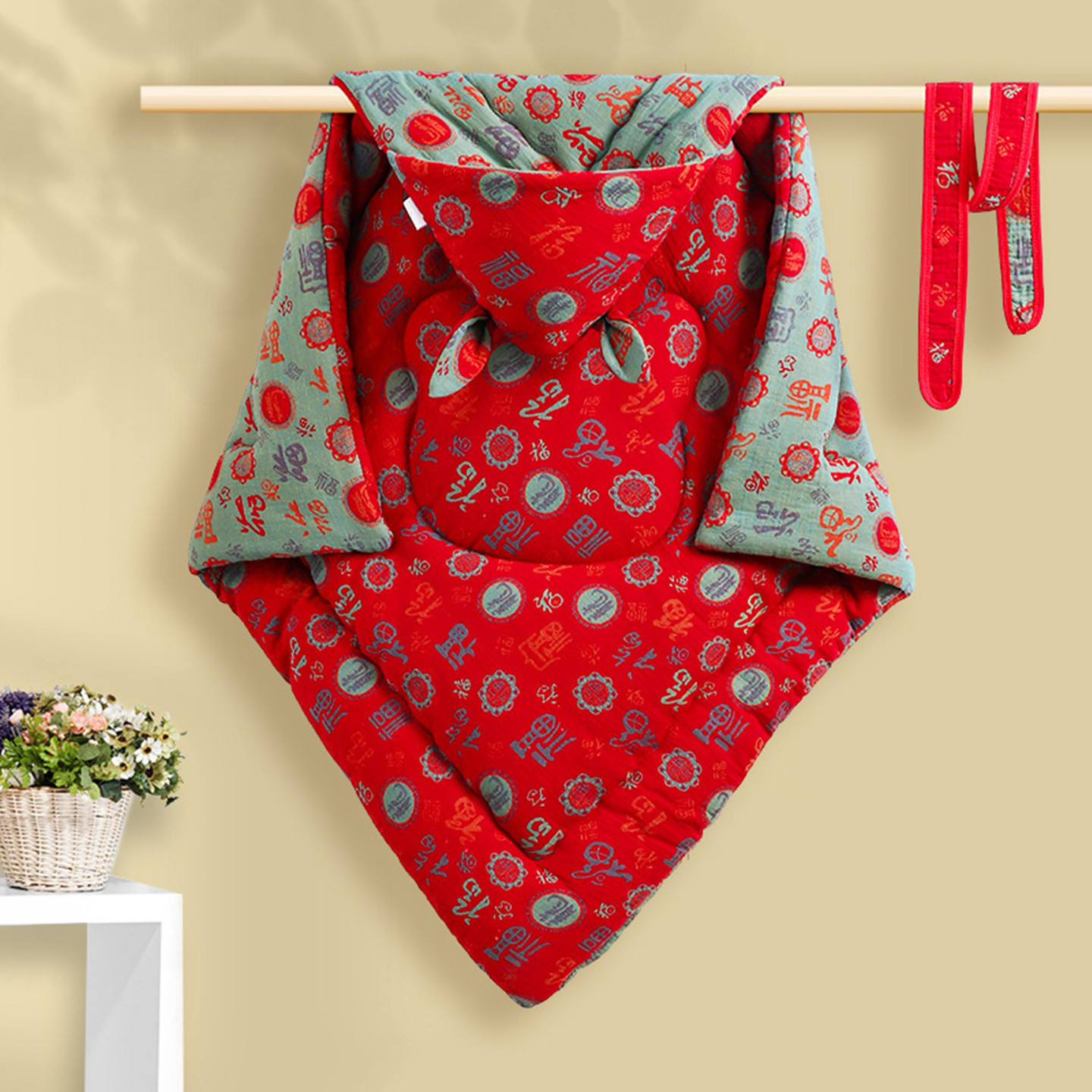 初生四季国风红色棉花抱被福包单