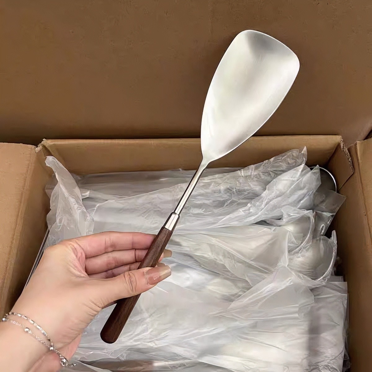 仿胡桃木炒菜304不锈钢小锅铲分餐餐厅厨房盛米饭勺公用菜勺