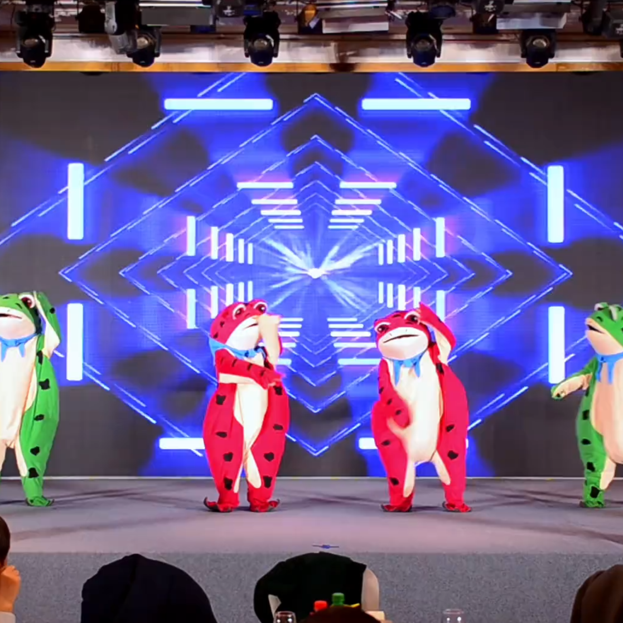 青蛙人偶服装充气卡通成人儿童孤寡网红同款活动表演摆摊道具,模玩/动漫/周边/娃圈三坑/桌游,COSPLAY配件/道具/人偶服,淘宝优惠券,粉丝福利购,淘宝优惠卷