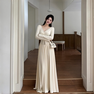 打底长裙 气质修身 GirlsAt18性感V领镂空蕾丝长袖 连衣裙女秋冬法式