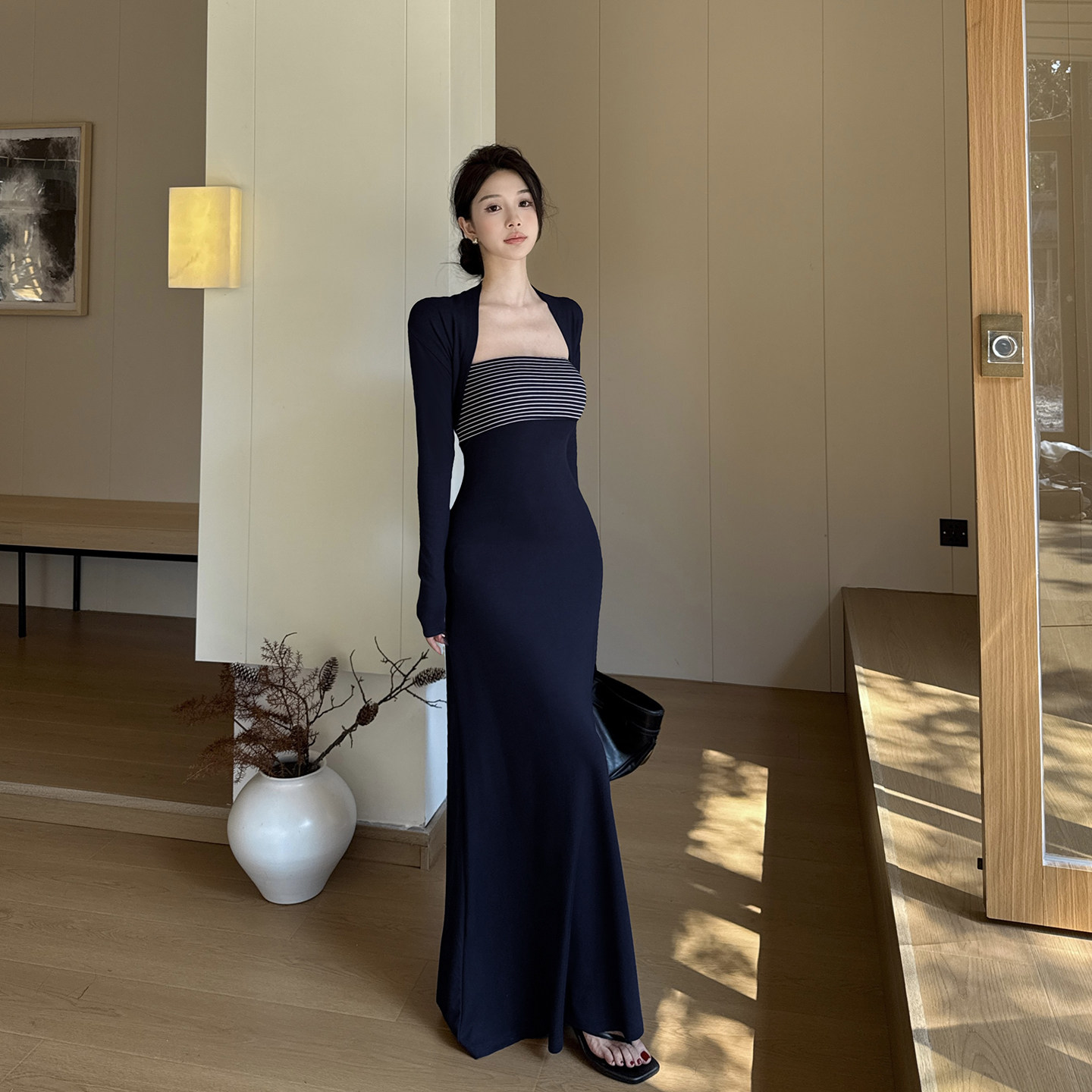 GirlsAt18 法式条纹抹胸连衣裙女秋季气质开衫修身包臀长裙两件套