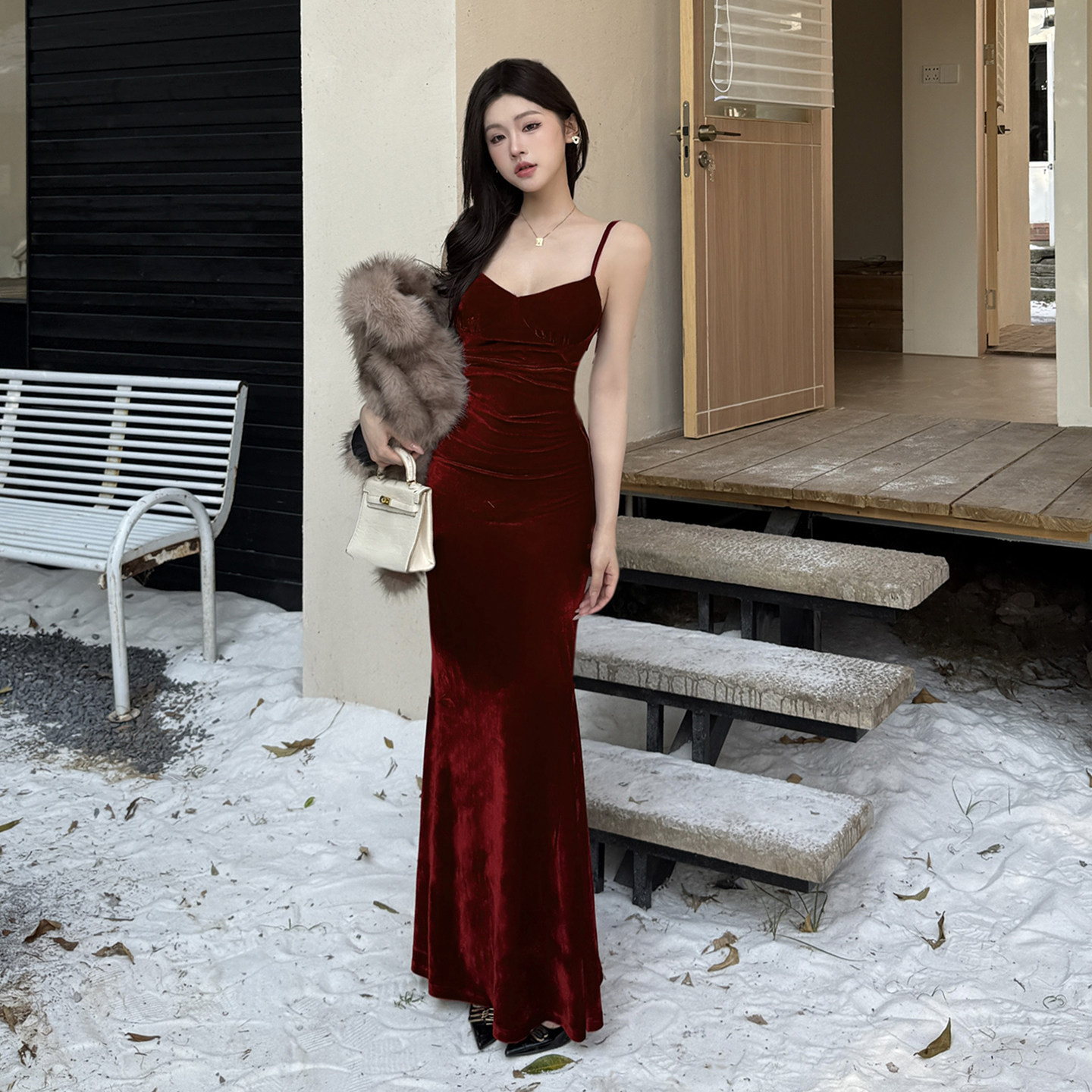 GirlsAt18 红色丝绒生日宴会礼服裙女秋冬高级性感内搭吊带连衣裙,女装/女士精品,连衣裙,淘宝优惠券,粉丝福利购,淘宝优惠卷