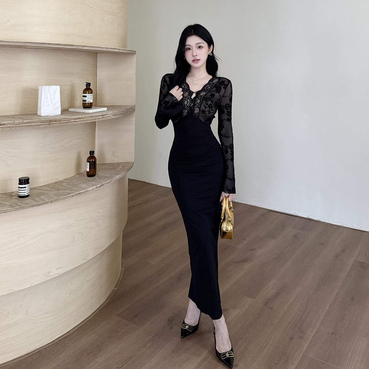 GirlsAt18 黑色蕾丝拼接长袖连衣裙女秋冬性感修身包臀礼服长裙