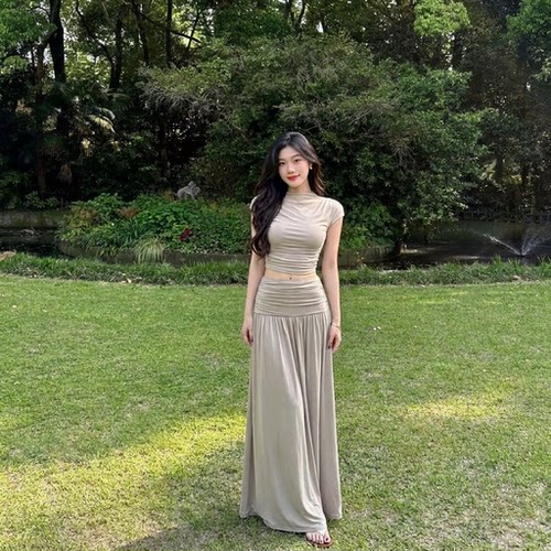 GirlsAt18 休闲风上衣半身裙针织两件套女夏短袖T恤长裙套装穿搭