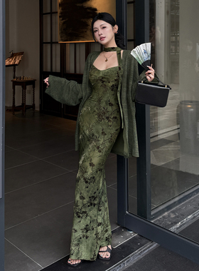 墨绿色新中式套装裙女秋季高级国风印花吊带连衣裙薄款开衫两件套