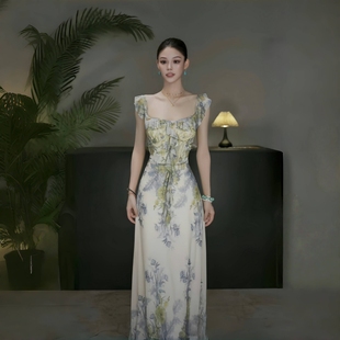 气质长裙 性感修身 GirlsAt18 高级感莫奈绿色印花吊带连衣裙女夏季