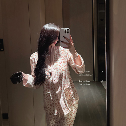 「LA」软欲对峙*轻奢高端柔软贴身纯欲粉色豹纹软糯海岛绒睡衣女