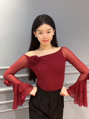 PUNK012花迹摩登上衣立体花朵一字肩荷叶袖自带胸垫底裤五色可选