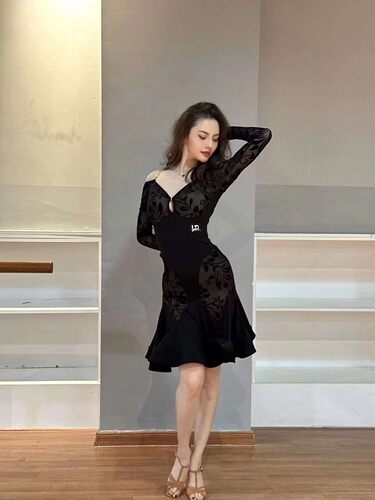 LR052拉丁舞服植绒连体网纱长袖表演练功服