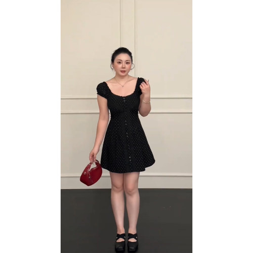 大小姐微胖大码法式优雅风黑色V领波点连衣裙女夏胖mm收腰A字短裙
