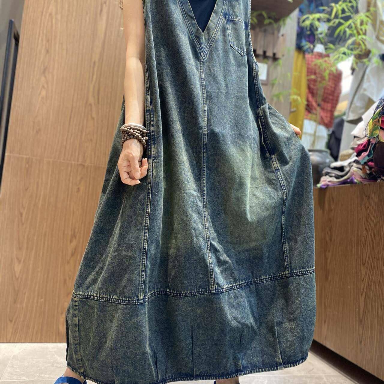 古V领做旧仔连衣裙显女KGO无袖背带裙宽复松牛瘦工装风中长款花苞