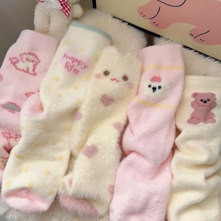 秋冬毛绒绒可爱少女卡通粉色系袜子女加厚保暖居家睡眠袜学生发热