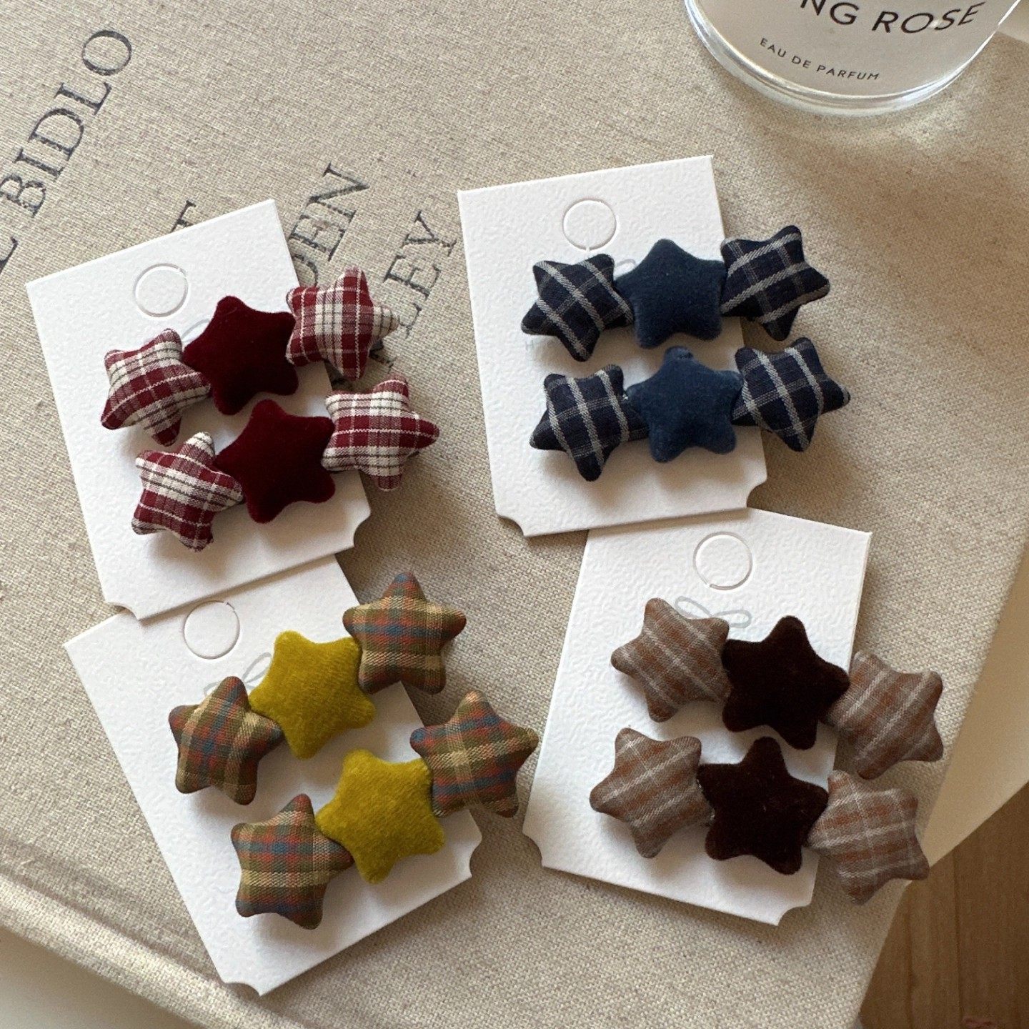 可爱秋冬新款丝绒格子星星发夹刘海夹碎发边夹气质百搭少女侧边夹