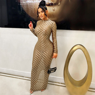 sleeved slim fitting Round 修身 long dress圆领长袖 连衣裙 neck