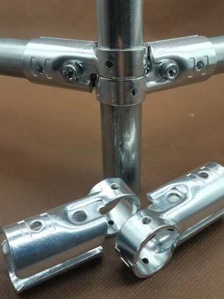 圆管铁管接头配件活动固定件圆管镀锌连接管钢管铁管卡扣大棚线棒