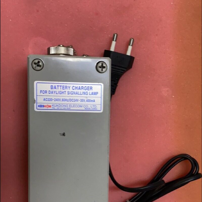 议价KES AC220-240V 日光讯号灯储蓄充电器议价