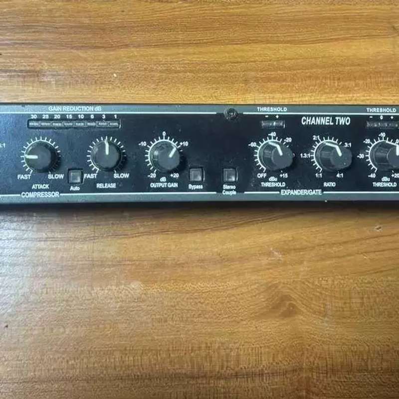 议价一台正品dbx226XL 压限器