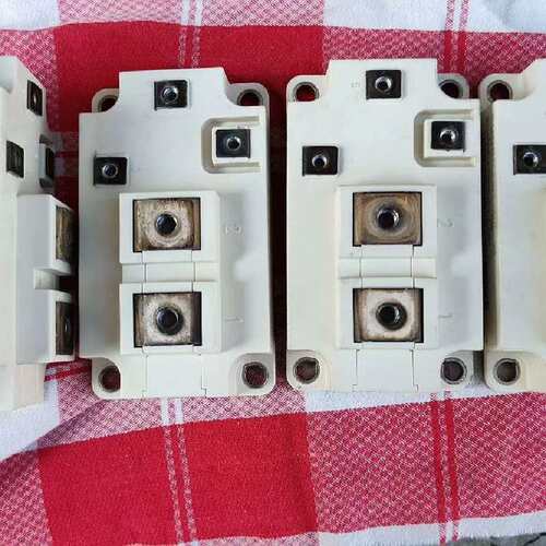 议价BSM300GA120DN2FS-E3256机器拆的4个