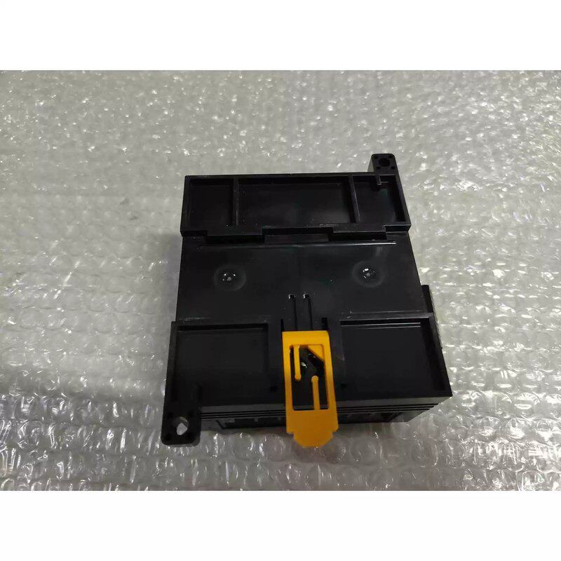 议价PLC温度模块 CP1W-TS001，成色如图，功能完