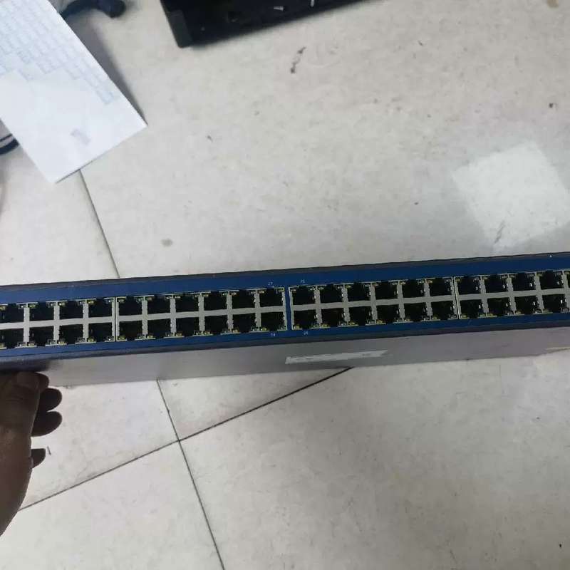 议价华3S1050交换机48口功能正常