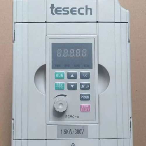 议价温控器 E5AC-TQX4ASM-080 实物拍摄