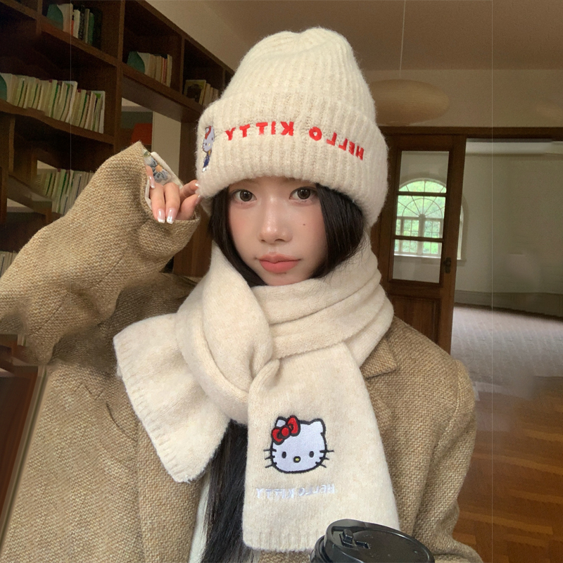 Kitty围巾一围，氛围感直接拉满