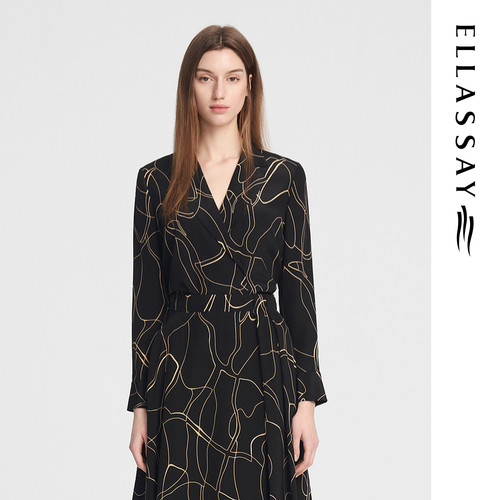 ELLASSAY歌力思秋季新款桑蚕丝柔软舒适衬衫女EWE353C02400