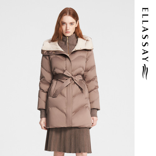 ELLASSAY歌力思冬季新款拼接针织领百搭连帽羽绒服女EWE354L00200