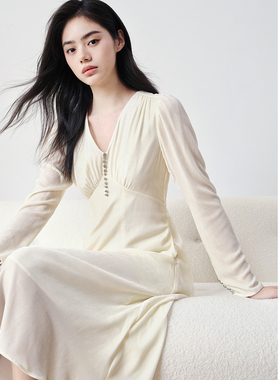 ELLASSAY歌力思秋季新款法式优雅v领连衣裙女EWD353Y08400