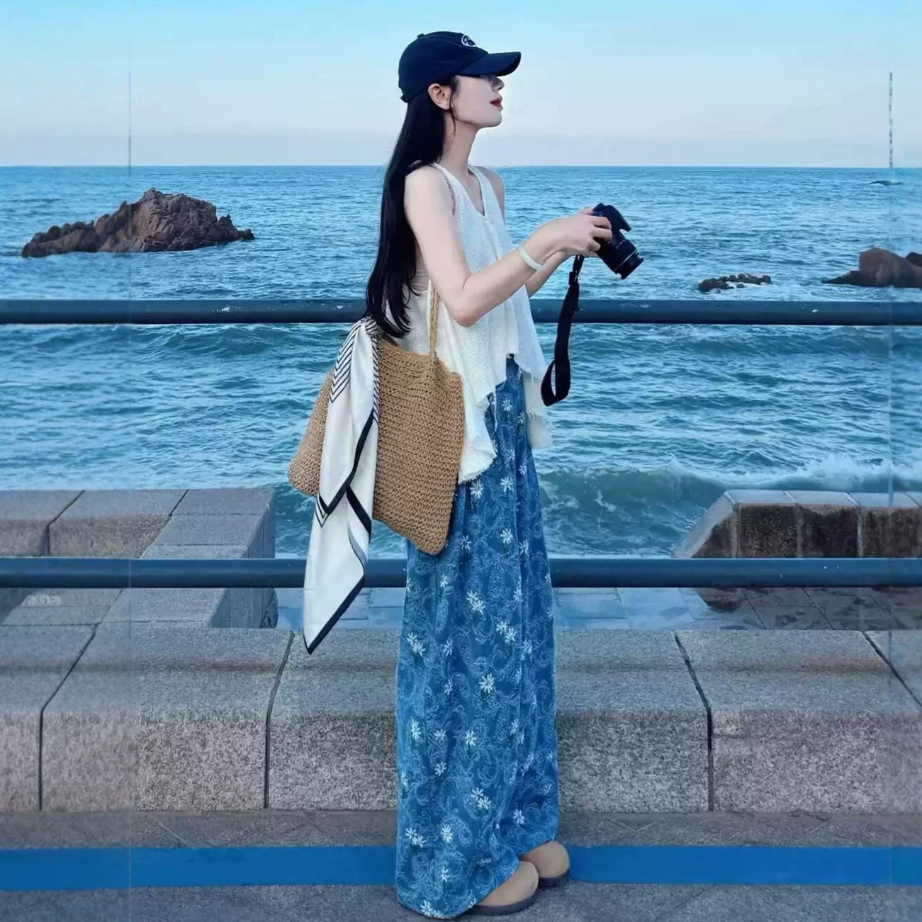 度假风V领不规则背心碎花
