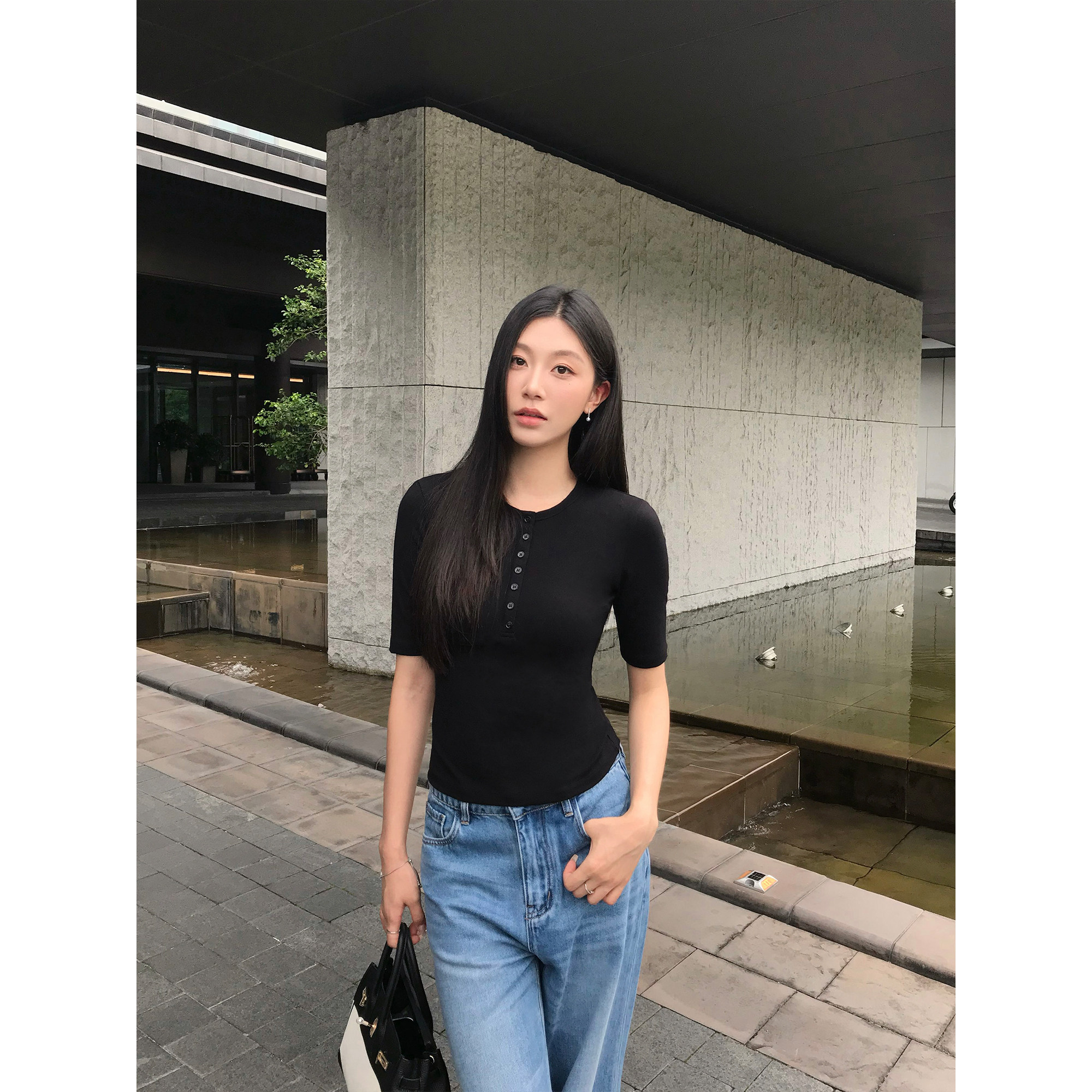 pusumede 气质oni 圆领亨利衫五分袖正肩T恤女弹力修身中袖上衣