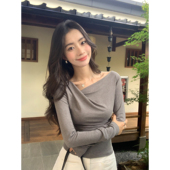 pusumede气质学姐 显瘦高级设计感露肩上衣 斜肩针织T恤女长袖 修身