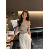 t恤设计感小众 一字肩上衣女针织网纱露肩短袖 pusumede 辣妹公式