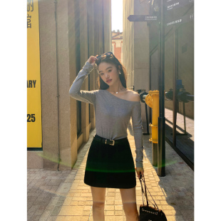 pusumede 黑色雪尼尔半身裙女春A字包臀短裙 现货5.5折